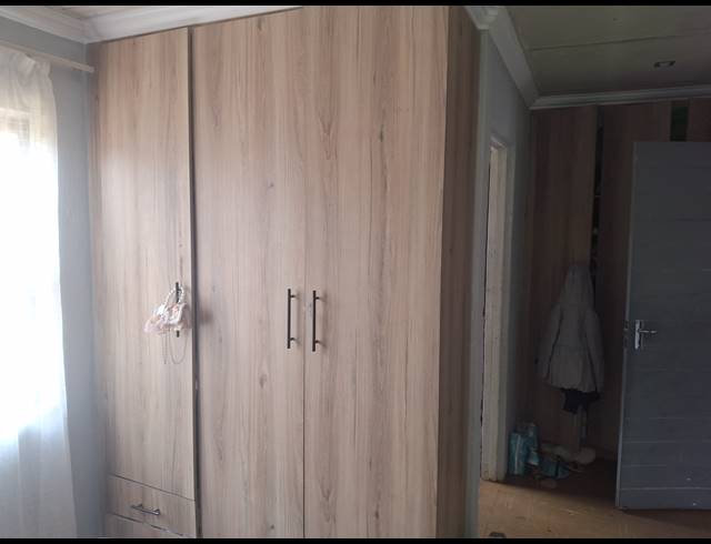 2 BEDROOM FREEHOLD FOR SALE IN VOSLOORUS SOUTH